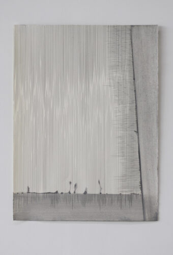 Sans titre (Dessin) - 2025, mine de plomb et huile, 76 x 56 cm