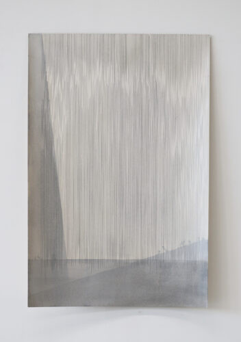 Sans titre (Dessin) - 2025, mine de plomb et huile, 120 x 80 cm